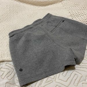 Women’s Lululemon short size 6.